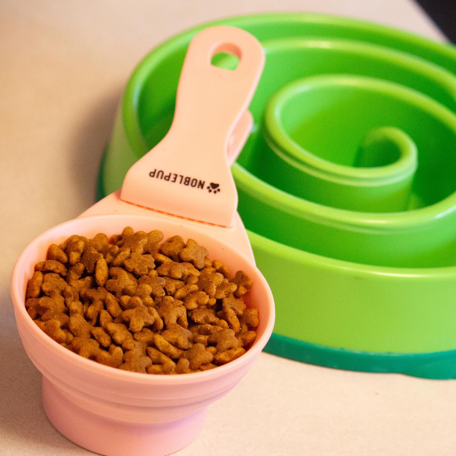 MeasureMate 1 Cup Scoop, Pink